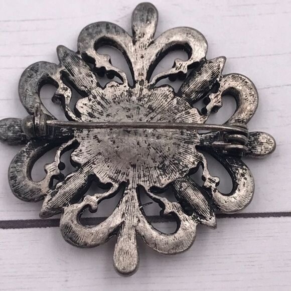 Brooch Art Deco Art Nouveau Silver-tone Black Center Marcasite 2-3/4" x 2-5/8" - Picture 5 of 5